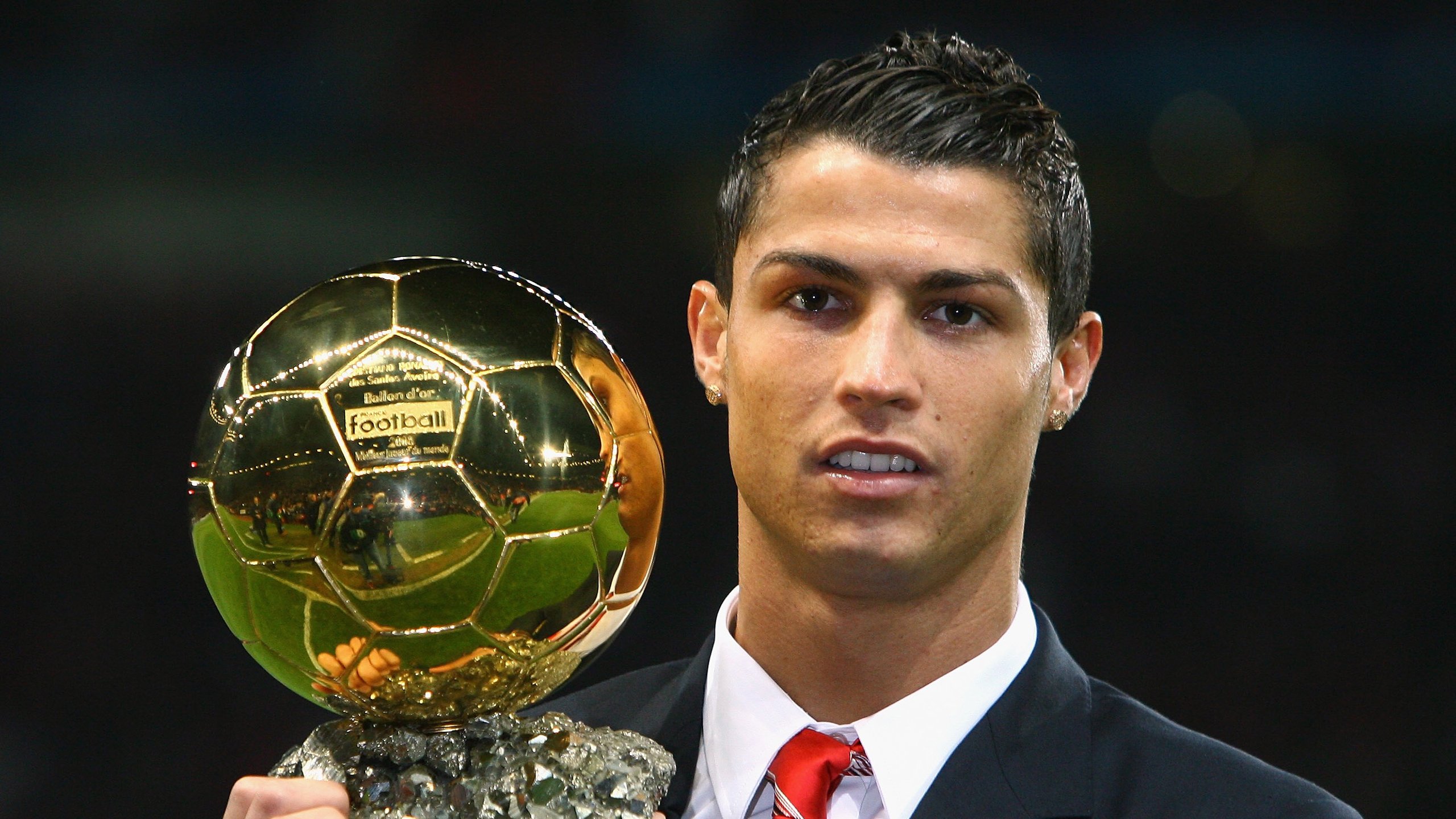 特色足球场馆“绿色+智慧”新理念在行业得到广泛认同和推广，足球比赛场馆